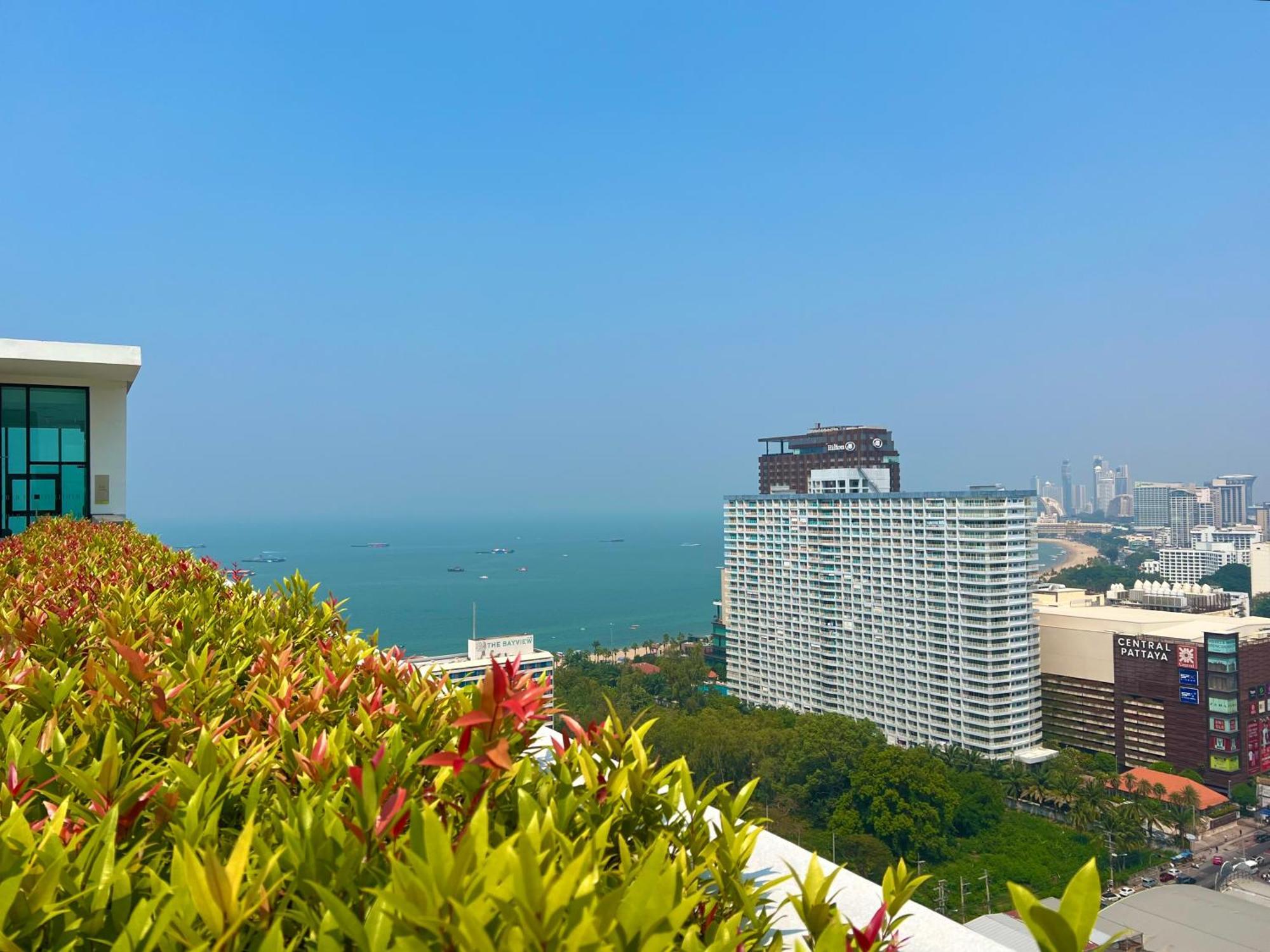 Sea View Pattaya Beach @The Base Central パッタヤー エクステリア 写真